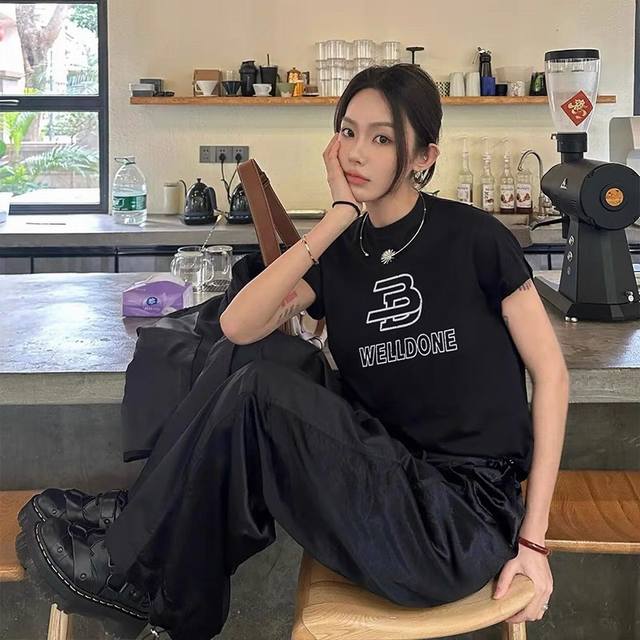 新款短袖 6671 Welldone 印花短袖 胸前有标志性的图案Logowelldone原版面料 网红 明星同款 高版本 高品质纯棉面料非常舒服 时尚又个性