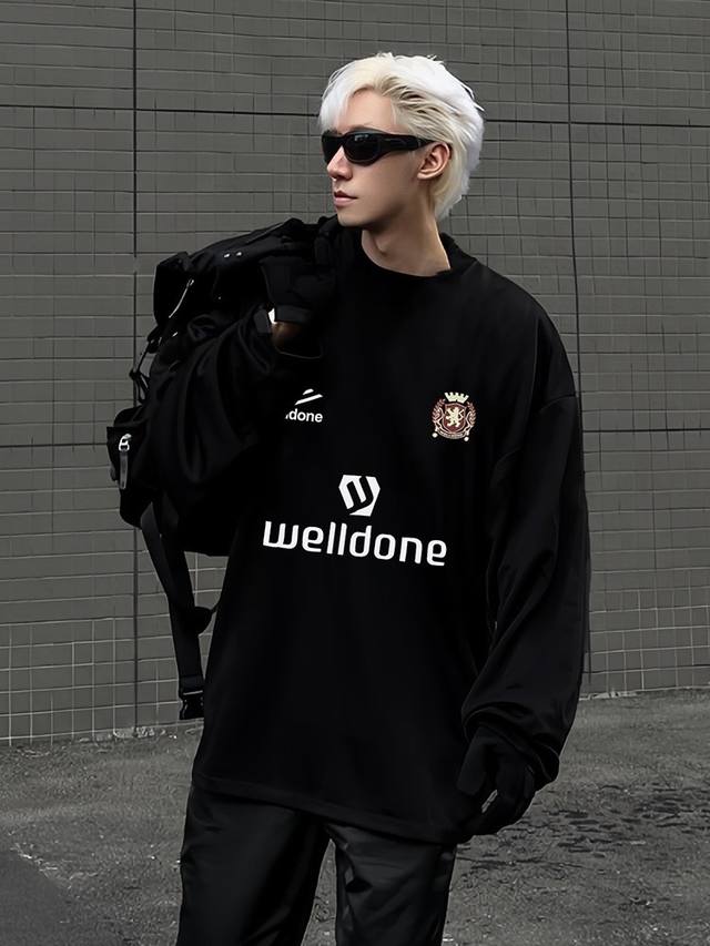 新款 L99 毛圈 加绒 Welldone24Ss同款情侣长袖卫衣 对标原版品质 某书爆款 成衣采用400克面料 厚实耐洗 颜色：黑色 白色 码数：S、M、L