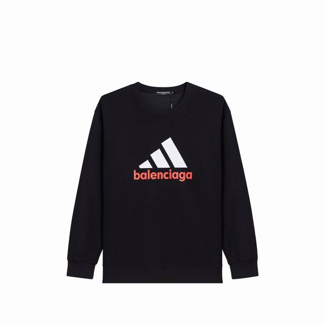 白底图款号 L23 2025联名新款Balenciaga巴黎世家新款字母压胶圆领卫衣 时尚百搭，简约而不简单，这款卫衣绝对是你衣橱里的必备单品！ -M L Xl