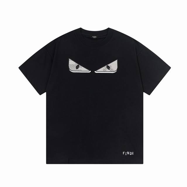 Fendi 芬迪 双Ff 恶魔眼睛拼布字母刺绣 Logo标识精致升级，灵感源自八十年代复古 原版面料 官方同款 短袖T恤 定制260克同缸染面料 手感非常舒服