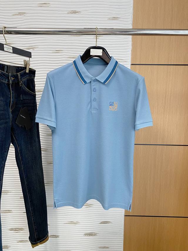 A26-Lo 商务休闲通勤款,渠道精品唯美主义的英式裁剪艺术尽显男士魅力风采. 25春夏 专属标识Polo衫短袖T恤 经典的翻领裁剪工艺从未停止.既不单调也不复
