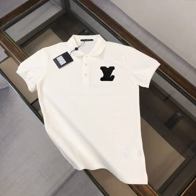 Louis Vuitton Lv 路易威登 25春夏最新款Polo衫～ 备受推崇 男女同款 商务休闲翻领Polo衫～刺绣字母Logo工艺～很精致 ～合体的剪裁版