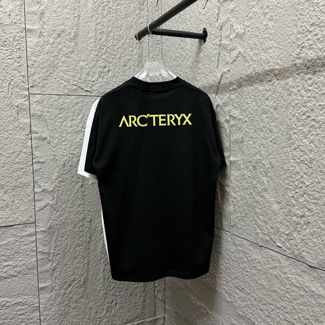 Arc'teryx*始祖*2025春夏新款 个性经典骷髅鸟Logo 字母前后印花 定制双纱平纹纯棉面料 短袖T恤 男女同款 尺码： S 90-130斤 M 12