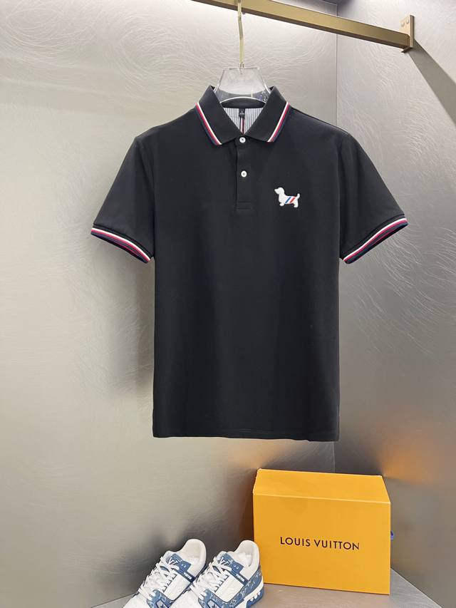 Tb家25Ss新款春夏短袖翻领T恤Polo，最高版本客供定制高端朱地面料简单时尚款，拼色螺纹超级好看！经典Logo简单大方的款式！满满的高级感，四季可穿。简欧风