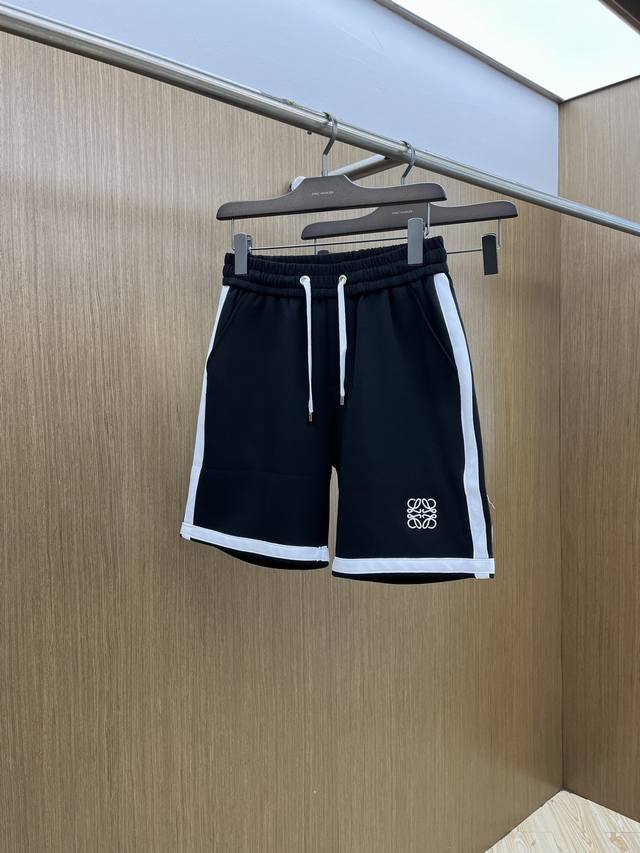 新品 Loe 2540Ss贸易渠道货品.休闲运动短裤 无从释怀的经典款,休闲时尚感略带锋利.精简的比例化裁剪铸就随性百搭. 客供毛圈棉面料,区别于传统的针织棉质