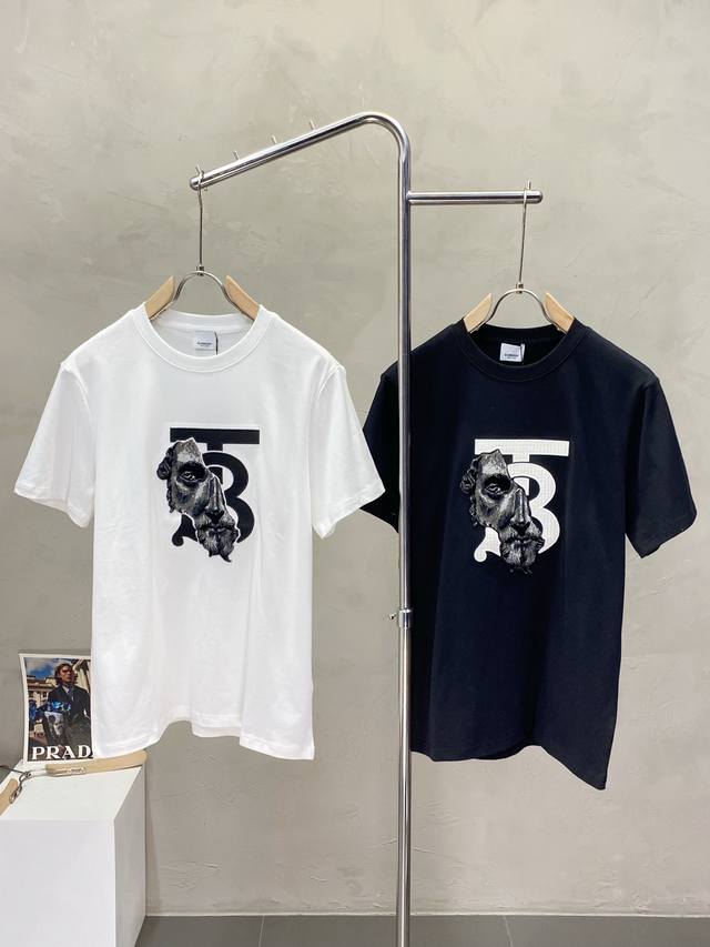 Burberry巴宝莉独家专供新款原单男士休闲短袖 高端定制 高端版本 时尚百搭爆款进口面料 手感超柔软细腻 穿着亲肤舒适 高端精品 代工厂P精细做工 上身非常