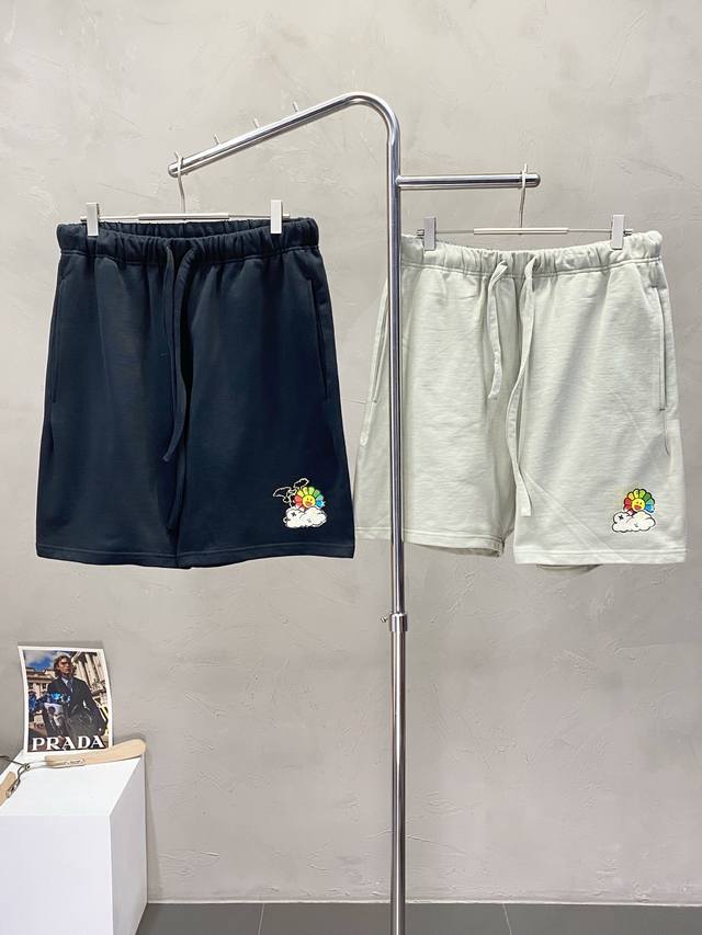 Louis Vuitton路易威登独家专供新款短裤高端版本！专柜定制面料 透气舒适度高，细节无可挑剔，品牌元素设计理念，体现高品质。手感细腻柔软！呈现休闲裁剪，