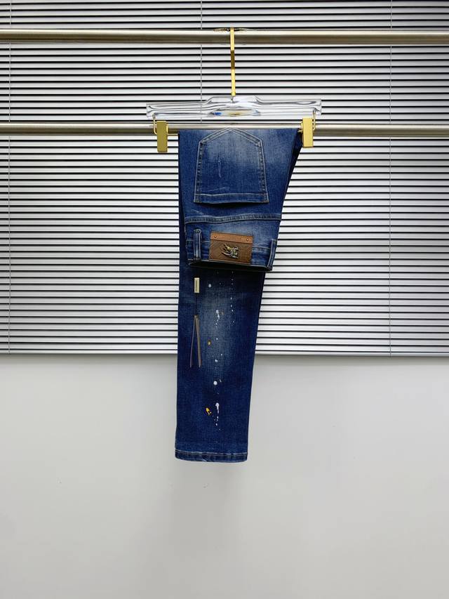 巴宝莉 新品 高端独家发售 25Ss四季款超燃炸街系列之最牛仔裤 独家隆重推出 原版定制高端品质面料 定制五金版型修身剪裁 面料带弹力 微弹上身舒适度超高 必爆