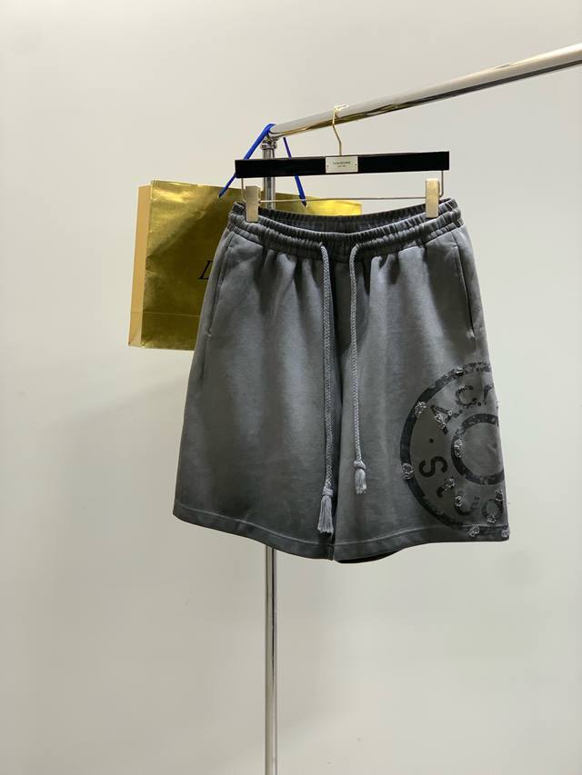 Acne Studios 瑞典时尚品牌，2025夏季最新款，时尚休闲短裤，官网同步有售，原单狠货，采用进口原版面料，顶级印花工艺字母图案Logo，原版五金辅料装