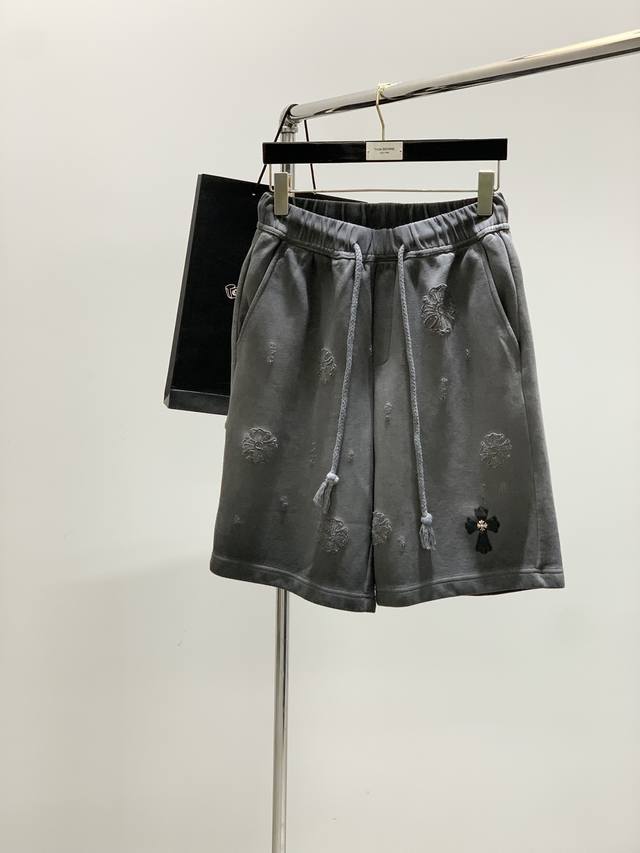 Chrome Hearts 克罗心，2025夏季新品，专柜同步有售，原单狠货，时尚休闲短裤，采用进口原版面料，顶级刺绣工艺字母图案Logo，原版五金辅料装饰，独