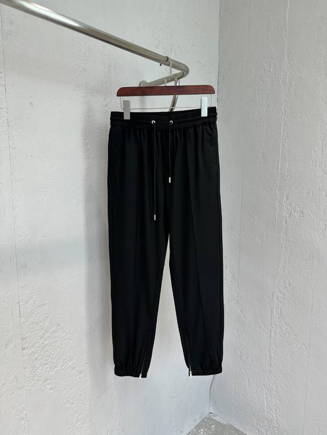 新品 香港洋行渠道货，纯正血统品质，原厂代工出品，2025春夏新款，年度王炸产物！功能性“空调裤王”！Di*R 男士高端薄款冰丝抽绳系带休闲裤.高端奢华且白金级