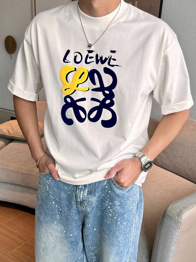 Loewe 2025春夏款 官网同步 面料采用重磅纯棉精梳棉面料，Os宽松版型，上身版型超正！日常百搭，衣橱必备单品！ 尺码 S-3Xl 版型偏大 码数 部位