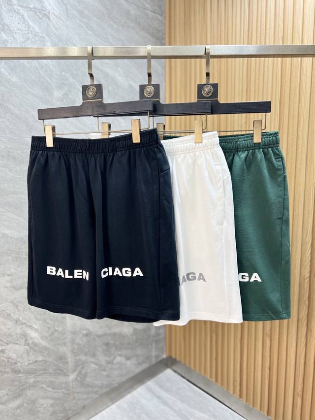 Balenciaga 巴黎世家 2025春夏新品 三标齐全 五分休闲裤短裤 好货不用过多介绍 看细节 专柜码数：S-Xxl 175 140上身建议M