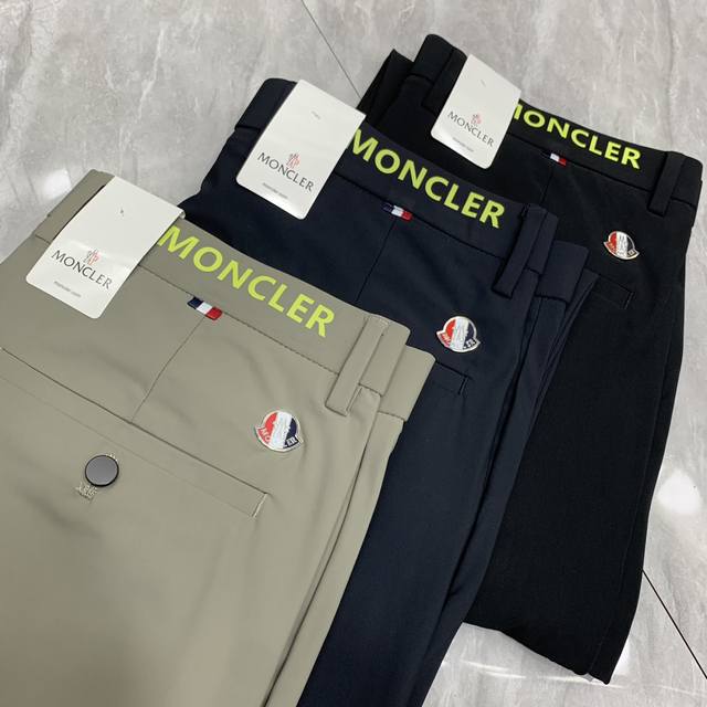 Moncler蒙口 2025Ss新款原单高档爆款休闲裤 西裤 超级定制款 原版五金 标志性Logo 超级重工工艺 三标齐全 版型超赞，细节做工无可挑剔！款式不挑