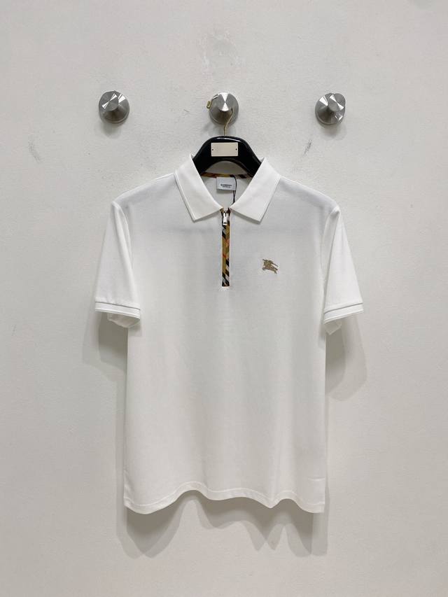 新品上市 巴宝莉 2025Ss夏季新款字母Logo男士翻领Polo衫！经典商务男款，高端男装的天花板级别的商务男款！简约时尚大气不失优雅，单穿内搭体面过人，品质