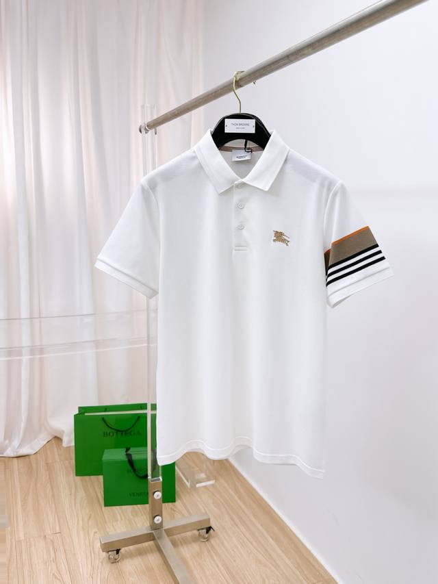 开春新品 巴宝莉 2025Ss夏季新款字母Logo男士翻领Polo衫！经典商务男款，高端男装的天花板级别的商务男款！简约时尚大气不失优雅，单穿内搭体面过人，品质