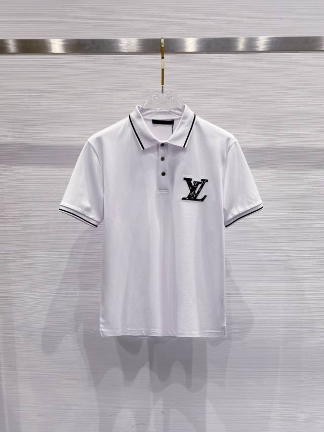 Lv 2025Ss夏季新款 Logo男士翻领Polo衫！经典商务男款，高端男装的天花板级别的商务男款！简约时尚大气不失优雅，单穿内搭体面过人，品质控 细节控的闭