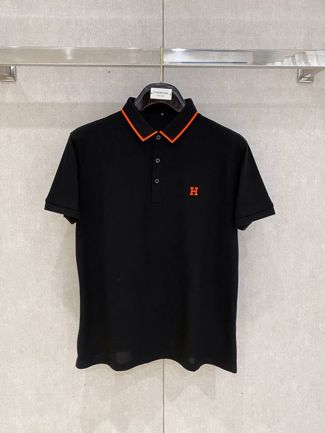 新品上市 爱马仕 2025Ss夏季新款字母Logo男士翻领Polo衫！经典商务男款，高端男装的天花板级别的商务男款！简约时尚大气不失优雅，单穿内搭体面过人，品质