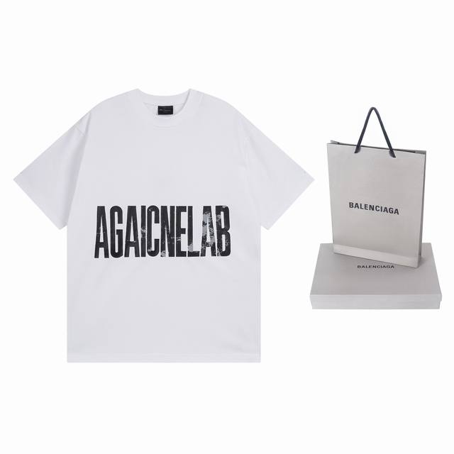 实拍图 顶级版本.官网品质 Balenci*Ga 巴黎.Ss24最新款，巴黎反字母艺术破坏裂纹印花短袖T恤.砖柜同步.第一时间正品研制，欢印对比！面料采用巴黎Z