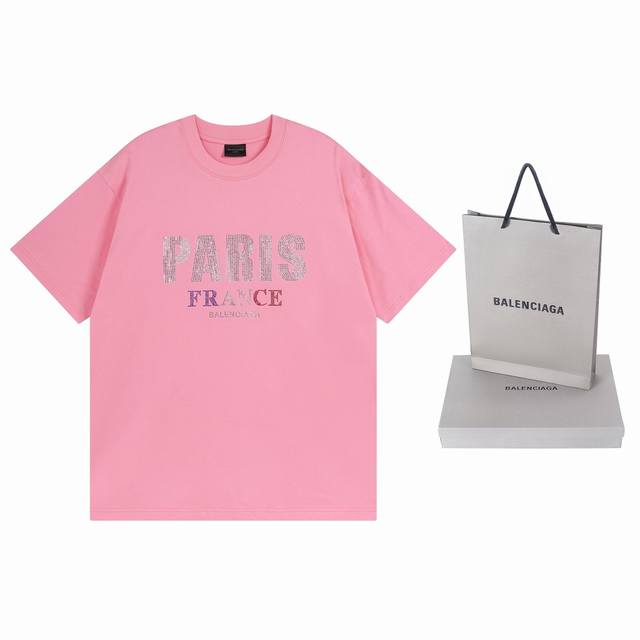 实拍图 顶级版本.官网品质 Balenci*Ga 巴黎Balenci*Ga#新款，正面以Paris. Stress 艺木作品背烫钻短袖T恤 。.砖柜同步 面料采