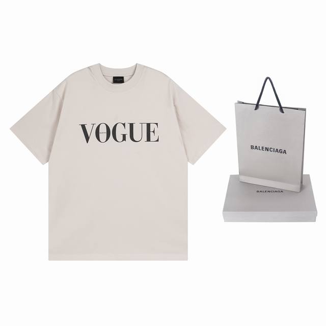 实拍图 顶级版本.官网品质 Balenci*Ga 巴黎.Ss24新款Balenciaga Vogue联名合作系列.前后Logo直喷印花短袖T恤.砖柜同步.第一时