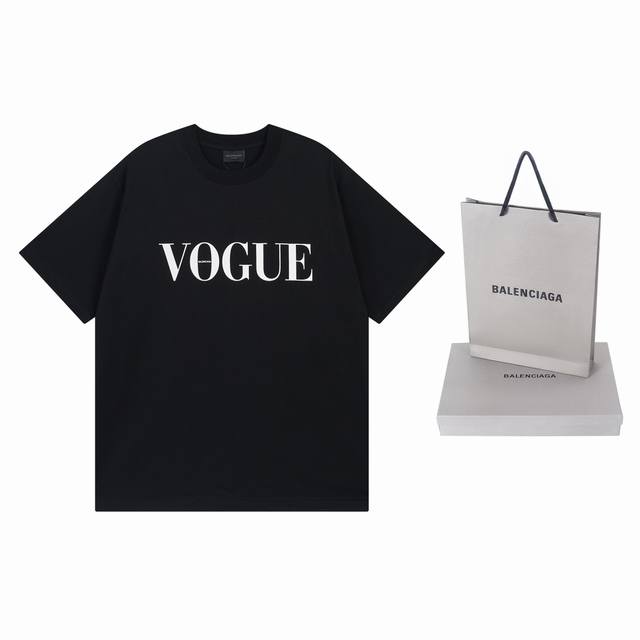实拍图 顶级版本.官网品质 Balenci*Ga 巴黎.Ss24新款Balenciaga Vogue联名合作系列.前后Logo直喷印花短袖T恤.砖柜同步.第一时