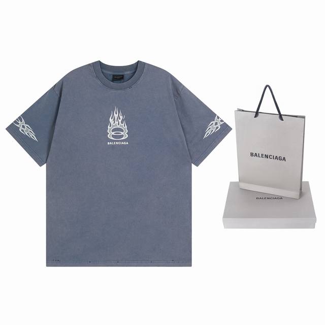 细节图 顶级版本.官网品质 Balenci*Ga 巴黎#. #双环#火焰直喷印花水洗做旧短袖T恤 新款.第一时间正品研制，巨别市场通货。欢印对比！面料采用巴黎Z