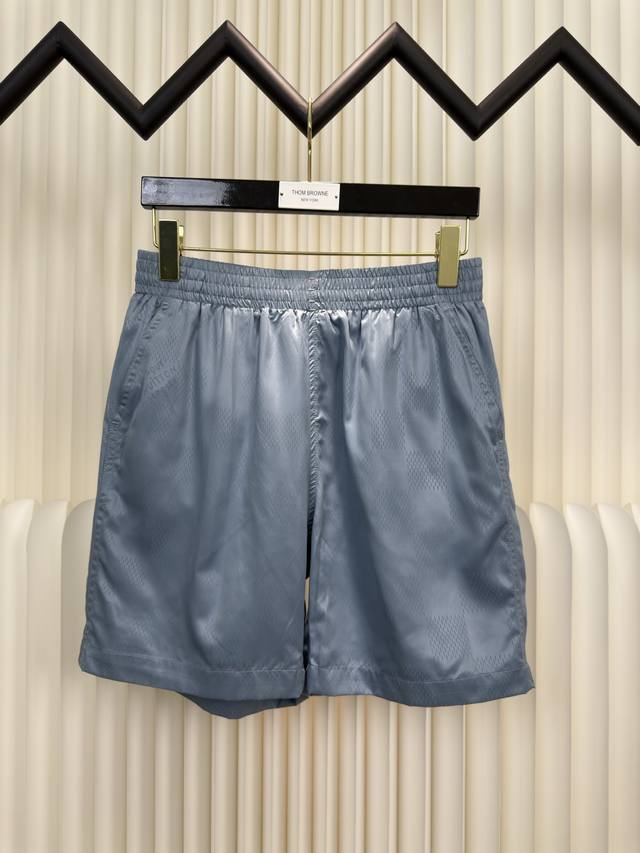 路易威登Lv 锦纶沙滩短裤 正品开版-实体柜台-顶奢品质 秒杀市面一切版本 Lv提花梭织面料，内衬采用网格布，布匹压花 尺码：S M L Xl