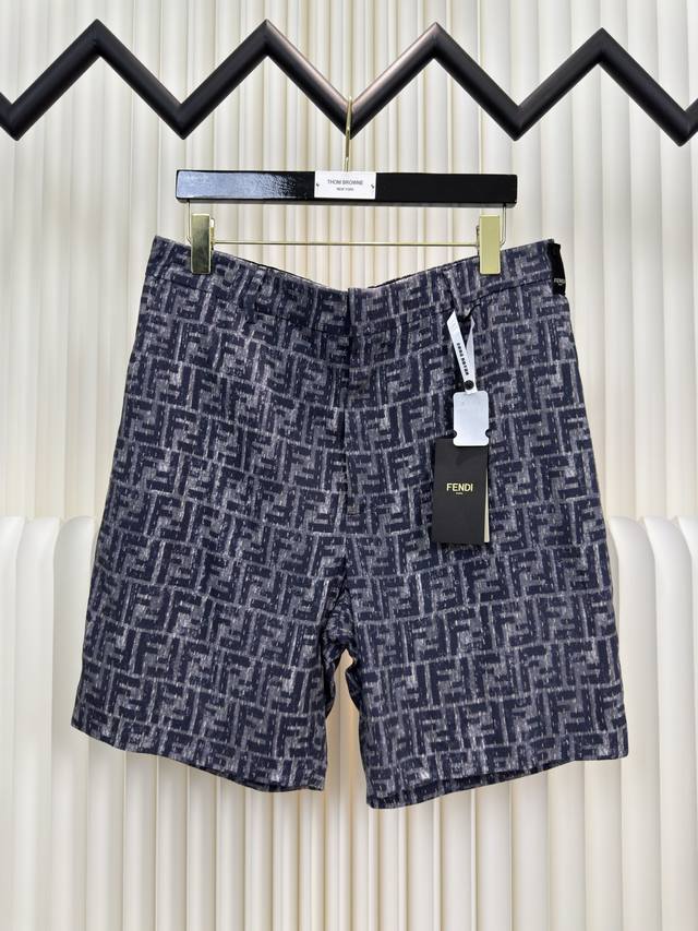 芬迪Fendi 蓝色明线Ff短裤 正品开版-实体柜台-顶奢品质 秒杀市面一切版本 采用亚麻混纺竹节150克面料，布匹直喷，对位裁床。定制1:1纽扣。 尺码：48