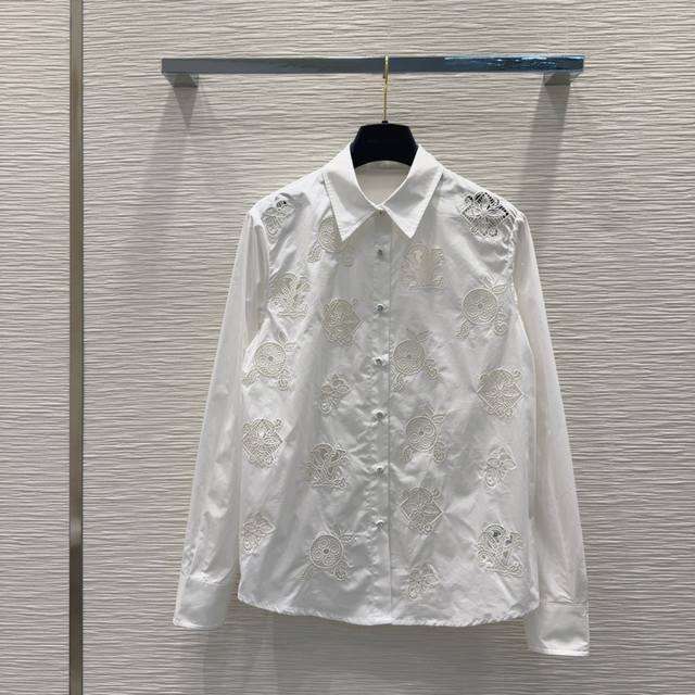 Louis Vuitto* 2025Ss新款衬衣 低调奢华立体剪裁 精简线条感设计 高贵典雅又尽显温柔知性的气质 进口特殊材质 收到手会很惊艳 定制面料质感超赞