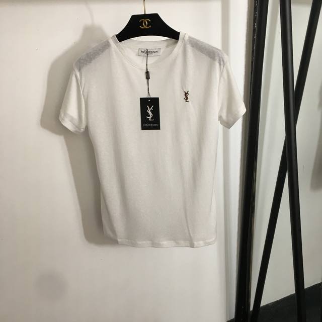 款号20251442 Ysl*新款 简约Logo刺绣纯棉短袖T恤，白色，黑色，Sml， M码；肩宽42，胸围88，袖长12，长58