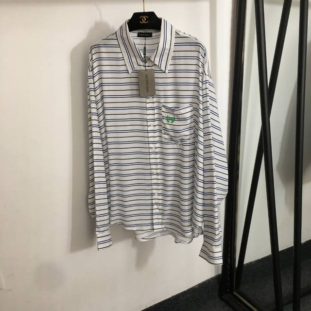款号20253322 Balenciag*新款 花环刺绣慵懒气质长袖条纹衬衣，白色，Sml， M码；肩宽55，胸围148，袖长66，长74-79