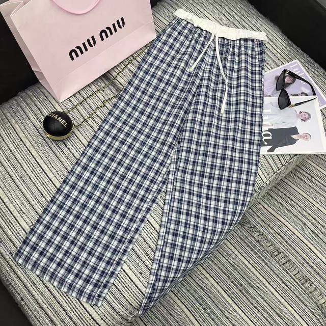强烈推荐 25年早春夏系列 Miu*新款撞色松紧腰格纹休闲直筒裤 字母标点缀 两色Sml