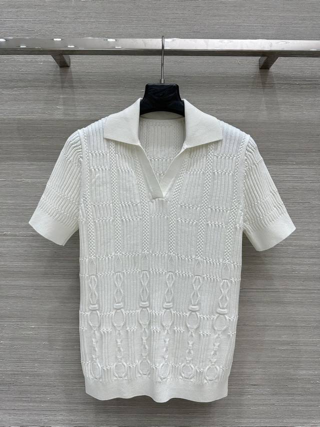 独家首发高端品质He*25早春新品！旋动绳索暗纹提花针织短袖上衣！减龄名媛气质短款修身版型！品质控必入软糯手感超赞！Polo小翻领设计很高级的调调！进口真丝羊毛