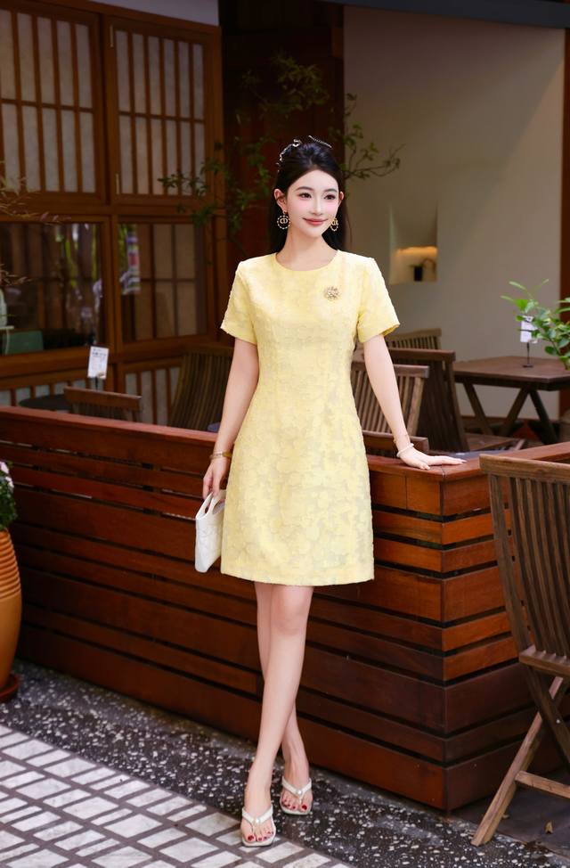 连衣裙 2670新品上市夏季短袖气质女法式胸针提花小香连衣裙玫红色 柠檬黄Smlxlxxl