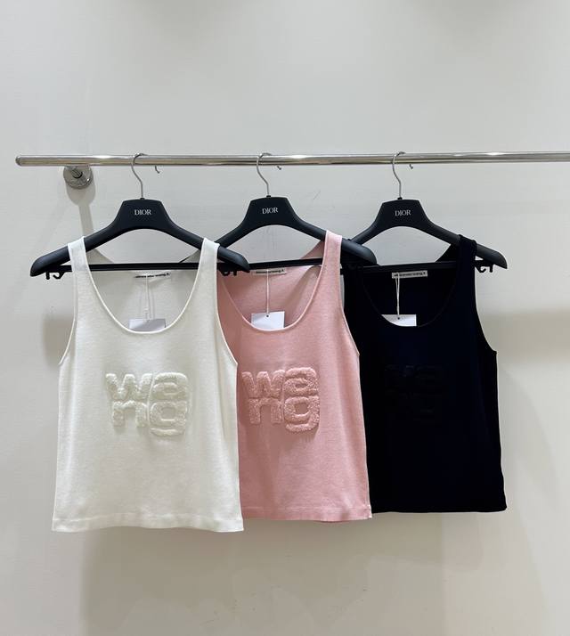 夏季新款 亚力山大王Wang毛巾绣刺绣字母背心，时尚字母设计，清爽透气，短袖无袖款式，夏日必备潮流单品。