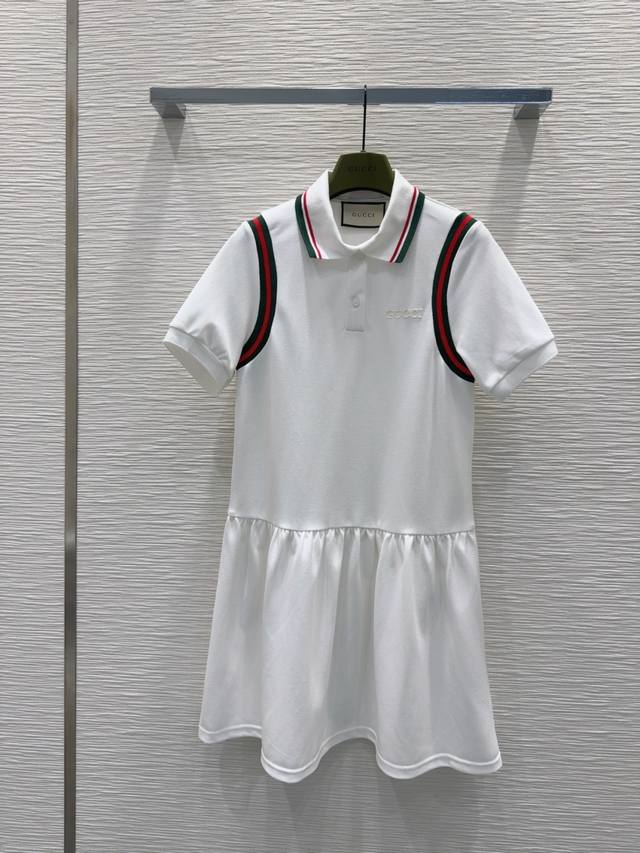 Gucc* 2025Ss季爆款来袭 人人都能驾驭Ins风潮人Polo裙 复古时髦 火爆Ins的精致运动风，贴合舒适与时髦的双需求能融入每个日常的穿搭场景中。Sm