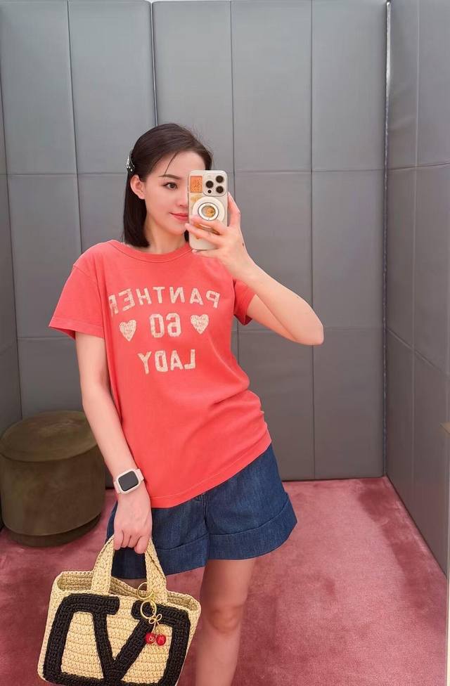 Valentin* 25Ss春夏新款 撞色字母印花刺绣圆领短袖T恤丨独家Yb开发！高版出品！进口原生全棉材质，正肩H版型上身无敌显瘦～胸前后背做撞色字母徽标设计