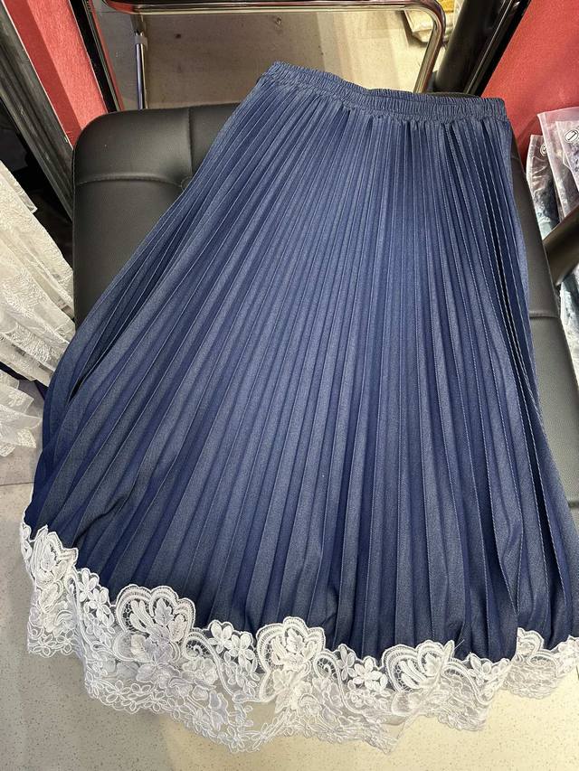 高订款 Ermanno Scervino 重工刺绣压褶半裙 百搭神器 码数38 40 42