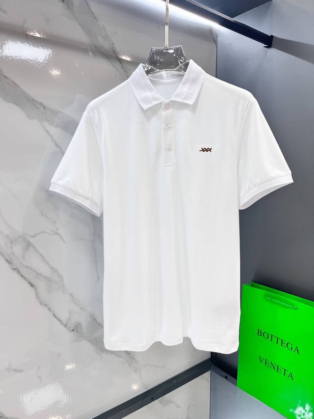 杰尼亚 2025新款高端商务Polo 白领 单位人士必入单品！ 休闲商务翻领短袖，科技面料，体感非常棒，手感顺滑质感很棒！弹性好，无任何束缚感，面料自带透气网孔