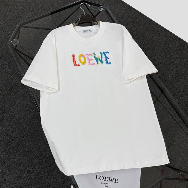Loewe罗意威 25Ss 采用300克高密度纯棉 不变形 不缩水 三标齐全 男女同款 工艺：毛线刺绣 颜色：白色 黑色 Size：S-Xl