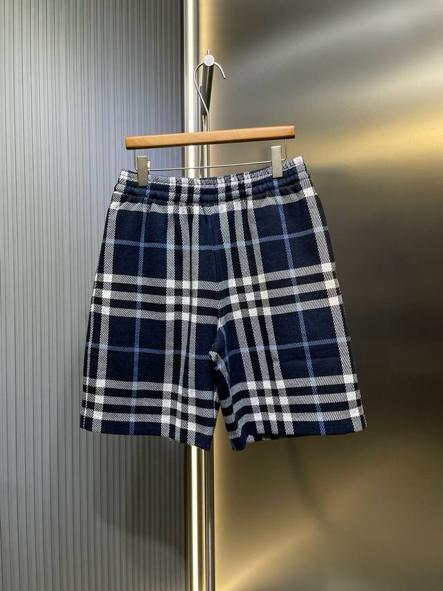 Burberry 顶级原单｛巴宝莉 格纹针织 原版5900，72%羊毛28%化纤，原版三种颜色定染纱线。 12针进口织机，三种纱线交织在一起形成的颜色还原原版
