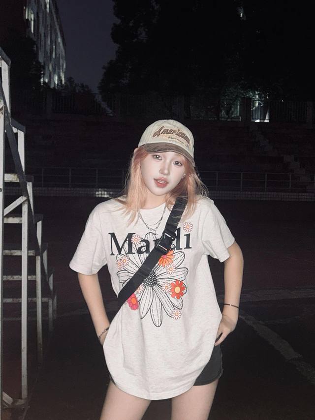 Mardimercredi小雏菊多花字母短袖T恤宽松显瘦休闲韩系纯棉上衣女 款号：J06 码数：均码 颜色：灰色 白色 260G高克重版本 原标原包装