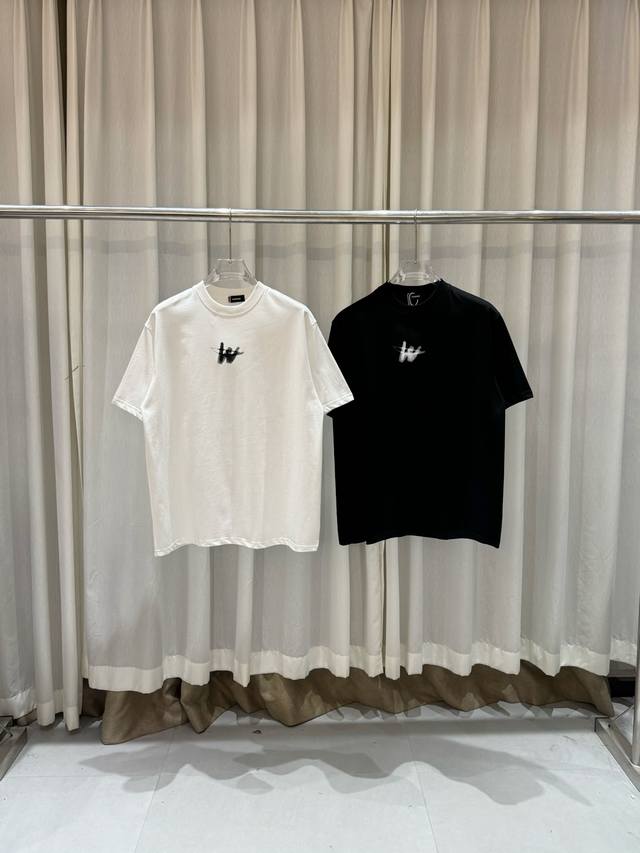 Welldone Moon潮牌W字母印花美式小众宽松短袖T恤男女情侣半袖 价格P：拿货 打包40 颜色：白色 黑色 码数：S M L 款号：2543# 独家对版