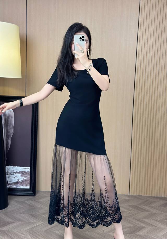 连衣裙 实拍经典简约名媛气质连衣裙 时尚舒适不挑人，上身美美美~大爆款， Sml X L 面料：蜂窝麻 S码胸围84肩宽32腰围70裙长130 每个码胸围平铺腰