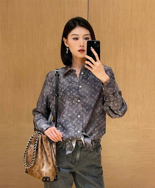 路易25早春新款渐变色印花翻领重磅真丝衬衫 Sml