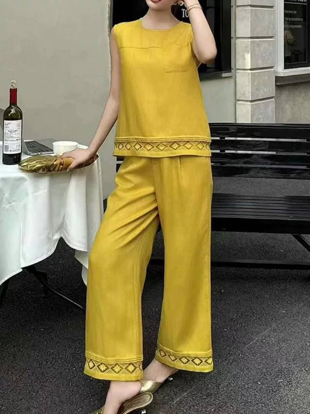 套装 重磅100%亚麻套装4色！高品质！2025年欧货高品质新款时尚百搭圆领无袖背心+直筒裤套装，法式气质圆领刺绣钩花无袖背心+高腰阔腿裤麻料套装4色，黄色，紫