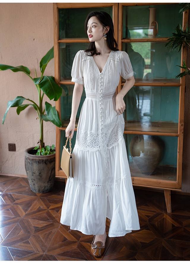 连衣裙 白色法式连衣裙女甜美纽扣款长裙春夏小众复古气质沙滩裙旅游拍照连衣裙 面料：丝棉 Smlxl M码胸围86肩宽36腰围72裙长118 每个码胸围平铺腰围相