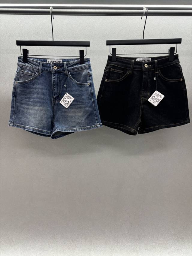 2680 Spring And Summer ！Loew*，印花短款， 牛仔棉面料，亲肤柔软， 软而不榻，挺括有型， 经典爆款，百搭单品！ 两色，三码！