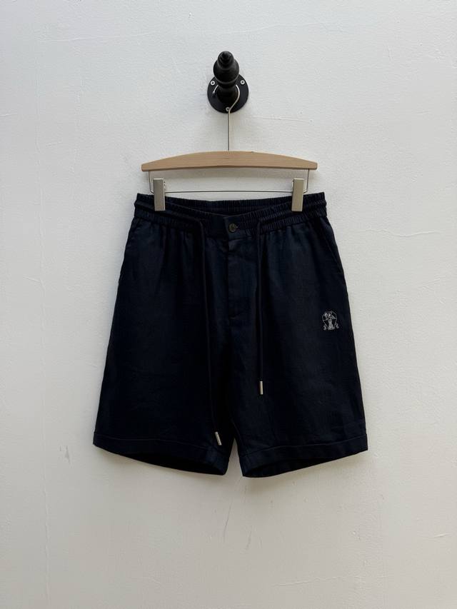 Bc 抽绳百慕大亚麻短裤、代工厂P出品 春夏新品 正面裤腿的品牌徽标刺绣、腰部松紧金属绳头及纽扣上的Logo刻印，均以小巧且隐晦的方式呈现，避免了浮夸的大面积标